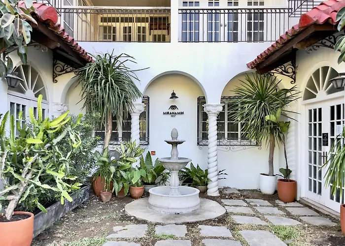 Miranamin Nest Calachuchi - Cozy In Historic - Indoor Plunge Pool, Petite Desk, Garden View With Balcony, Self-service Breakfast, Guest Kitchen, Rooftop, Pet-friendly Apartment Manila