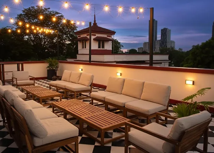 Miranamin Nest Calachuchi - Cozy In Historic - Indoor Plunge Pool, Petite Desk, Garden View With Balcony, Self-service Breakfast, Guest Kitchen, Rooftop, Pet-friendly Apartment Manila