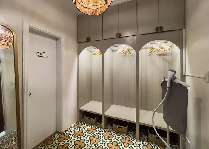 Miranamin Nest Calachuchi - Cozy In Historic - Indoor Plunge Pool, Petite Desk, Garden View With Balcony, Self-service Breakfast, Guest Kitchen, Rooftop, Pet-friendly Manila